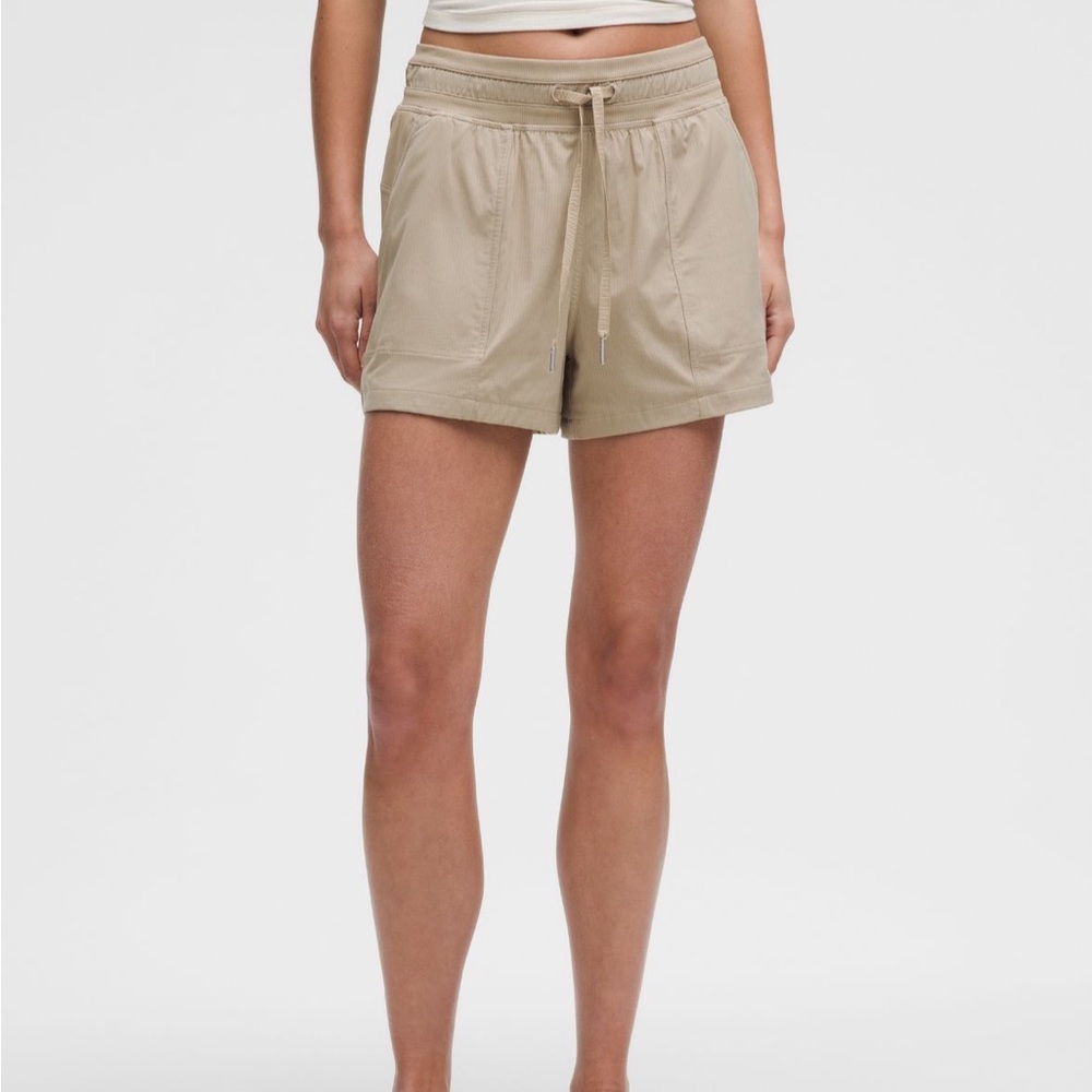 lululemon dance studio shorts